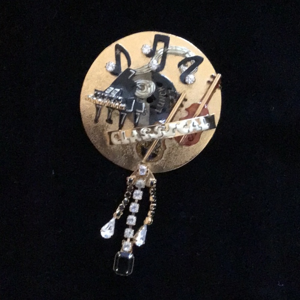 Lunch at the Ritz pin pendant
